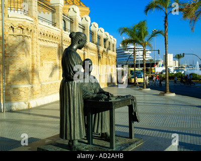 Waterfront-Skulptur in Cadiz Stockfoto