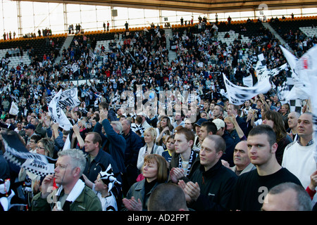 Feiern im Pride Park Stadium, 2007 - Derby County in die englischen Premiership League. Stockfoto