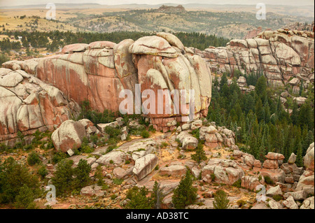 Felsformationen an Reibungsklettern in den Bergen in der Nähe von Laramie, Wyoming, USA. Stockfoto