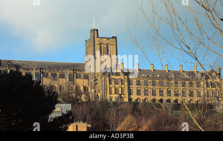 BANGOR GWYNEDD NORTH WALES UK Dezember die wichtigsten Gebäude der historischen Universität Stockfoto
