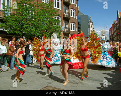 Karnevalszug in Aalborg Dänemark Mai 2006 Stockfoto