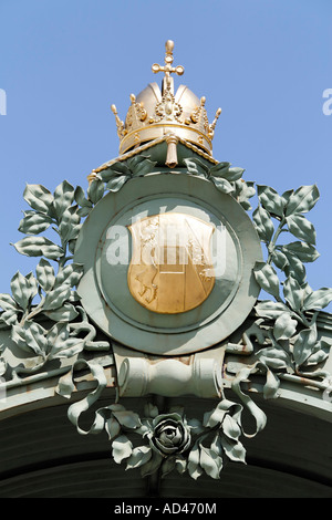 Dach-Ornament an das Gericht Pavillon Hietzing, imperial Urbaqn Bahnhof, Schönbrunn, Wien, Österreich Stockfoto