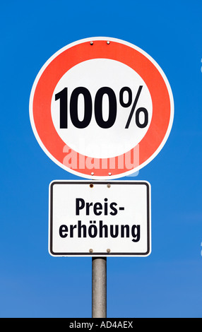 100 % Erhöhung Preis, symbolisches Bild, Serie Stockfoto