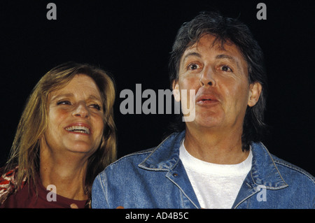 Ex-Beatle Sänger Sir Paul mccartney mit verstorbenen Frau Linda mccartney in London, Großbritannien Stockfoto