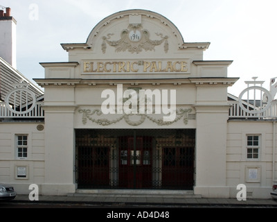 Harwich Old Town The Electric Palace ein früher Zweckbau des Kinos aus dem Jahr 1911, restauriert vom Electric Palace Trust, denkmalgeschütztes Gebäude Essex England UK Stockfoto