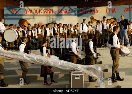 Balkan Brass Bands Musik Festival Guca / Serbien 2005, Orchester auf der Bühne Stockfoto