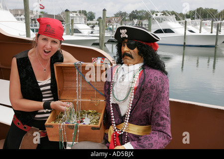 Virginia Beach, Lake Rudee, Stück von acht Piraten Kreuzfahrt, Kapitän Blackbeard Schaufensterpuppe, Yachthafen, Piratenführer, Besucher Reise Reise Reise Tour Tourist touris Stockfoto