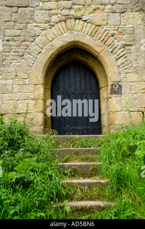 Tür am z-Burg aus dem 11. Jahrhundert Norman Periode Caldicot Monmouthshire South East Wales Großbritannien Stockfoto