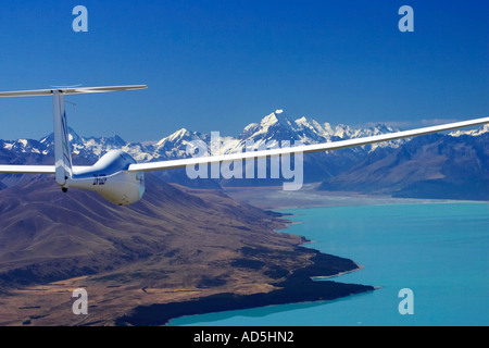 Segelflugzeug Lake Pukaki und Aoraki Mt Cook Mackenzie Country Südinsel Neuseeland Stockfoto