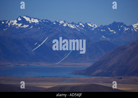 Segelflugzeuge Lake Ohau und Ben Ohau rechts Mackenzie Country Südinsel Neuseeland Stockfoto