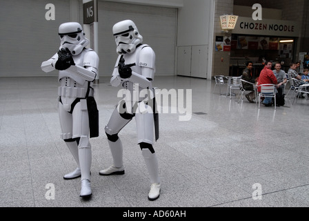 15 07 07 Starwars Feier Europa in Excel Centre Docklands London Sturmtruppen Treffen der Öffentlichkeit Stockfoto