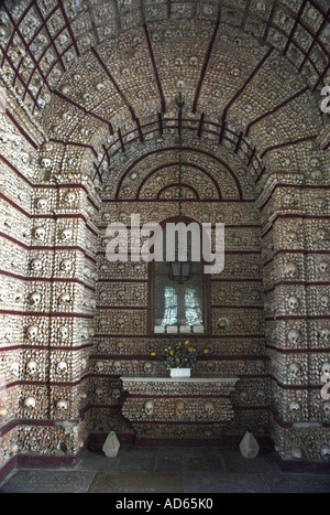 Die 19. Jahrhundert Kapelle der Knochen bei Faros Nossa Senhora Carmo Kirche Stockfoto