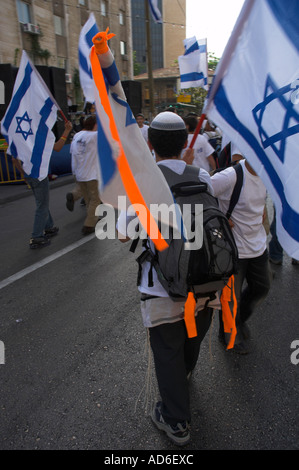 Israel-Jerusalem-Jerusalem-Tag feiern Flagge Marsch durch die Straßen von den neuen und alten Stadt endet an der Klagemauer yo Stockfoto