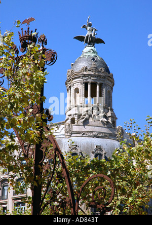 Blick auf Neo-klassische Gebäude Passeig de Grácia Gracia Barcelona Barça Catalonia Katalonien Costa Brava España Spanien Europa Stockfoto