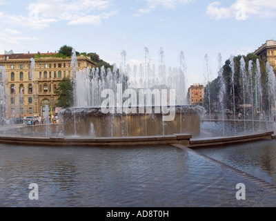 Brunnen vor Castello Sforzesco Mailand Lombardei Italien Stockfoto