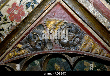 Tiere auf dem Lettner Grün in St. Andreas Kirche Saxthorpe Norfolk England Stockfoto