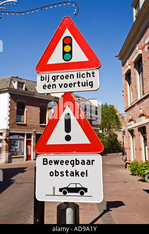Schild Warnung vor steigenden Straße Poller zum Steuern des Zugriffs in die Niederlande-Europa Stockfoto