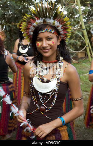 PNG-Mädchen mit Mutter der Perle Halskette Schmuck DCSA 5252 Stockfoto