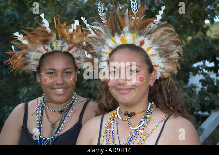 2 zwei PNG Port Moresby Tänzer dsc 5202 Stockfoto