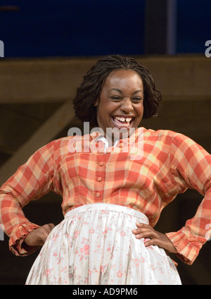 Juni ist Bustin heraus, Szene aus Carousel von Rogers und Hammerstein, Chichester Festival Theatre, Juni 2006. Stockfoto