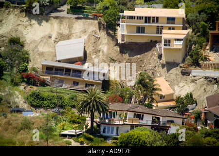 Häuser beschädigt durch einen Erdrutsch im Bluebird Canyon Laguna Beach Kalifornien in 2005 A ähnlicher Vorfall im Jahr 1978 verursacht auch extens Stockfoto