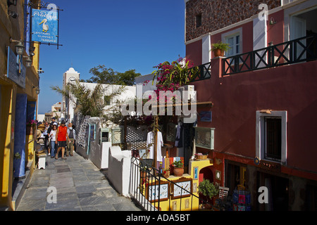 Einkaufsstraße in Oia, Oia, Griechenland, Santorin Stockfoto