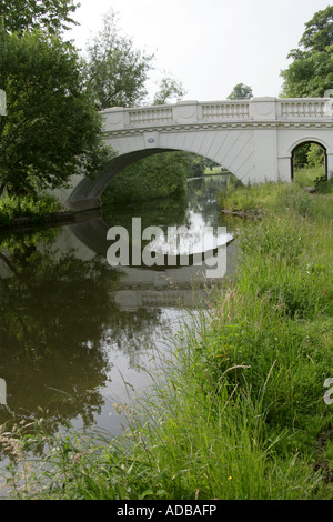 Der Hain Brücke keine 164 über Grand Union Canal Watford Herts Stockfoto