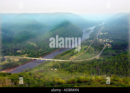 Blick auf den Susquehanna River vom Hyner View State Park bei Hyner Pennsylvania PA Stockfoto