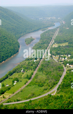 Blick auf den Susquehanna River vom Hyner View State Park bei Hyner Pennsylvania PA Stockfoto