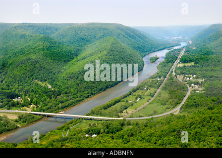 Blick auf den Susquehanna River vom Hyner View State Park bei Hyner Pennsylvania PA Stockfoto