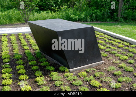 Für J W von Tony Smith am Frederik Meijer Gärten und Skulpturenpark in Grand Rapids, Michigan MI Stockfoto