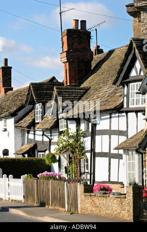 Malerische Fachwerk Häuser im Dorf von Eardisley Herefordshire England UK Stockfoto