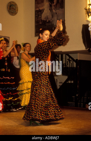 Flamenco-Tänzer, El Patio Sevillano, Sevilla, Provinz Sevilla, Spanien Stockfoto