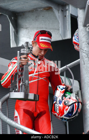 Rennen Sie Gewinner - Casey Stoner (AUS) der 2007 Nickel & Dime British Motorcycle Grand Prix, Donington Park Stockfoto