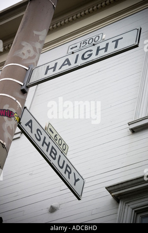 Straßenschilder in der Ecke des Haight Ashbury San Francisco Kalifornien, USA Stockfoto