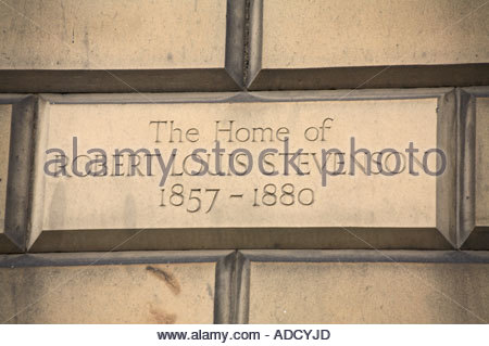 Eine Tafel an der Wand des Schriftstellers Robert Louis Stevensons Haus zwischen 1857-1880, Edinburgh Schottland Stockfoto