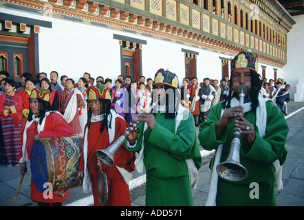 Musiker der königliche Prozession in Tashichho Dzong in Thimpu die Hauptstadt von Bhutan Stockfoto