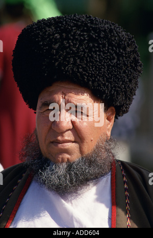 Mann mit traditionellen Hut in der Stadt von Mary Turkmenistan Stockfoto