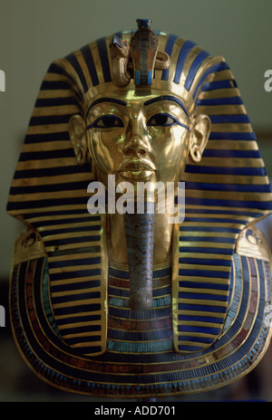 Goldmaske des Gesichts von König Tutankhamun in das Museum von Kairo in Ägypten Stockfoto