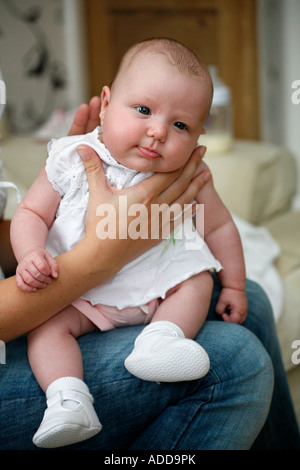 Modell freigegeben zehn Wochen alten Babymädchen Stockfoto