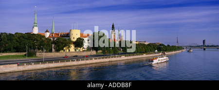 Lettland Riga Skyline Düna Fluss Panoramablick Stockfoto