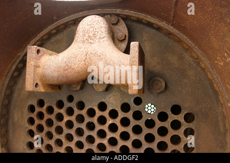 Im Inneren rostigen alten Heizkessel der Dampfmaschine Stockfoto