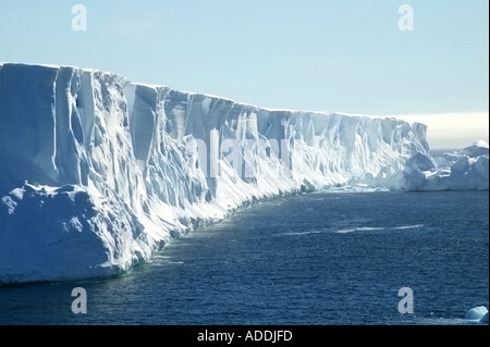 Massive tabellarische Eisberg 6 Meilen lange Weddellmeer Antarktis Stockfoto