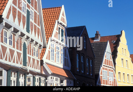 Fachwerkhäusern in Otterndorf Nordsee Küste Niedersachsen Deutschland Stockfoto