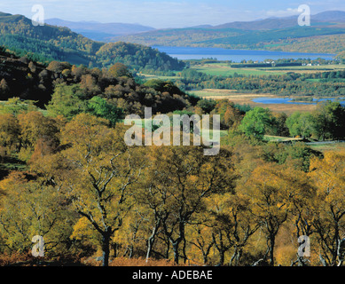 Kinloch Rannoch gesehen von den Braes Foss über Tummel Bridge, Tayside Region, Schottland, Großbritannien. Stockfoto