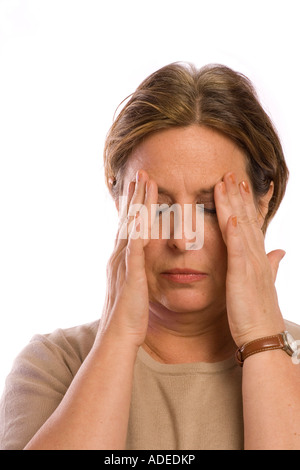 Applying Frau Kopfschmerzen oder optische Schmerz zu erleben. Vielleicht ist es eine Migräne. Stockfoto