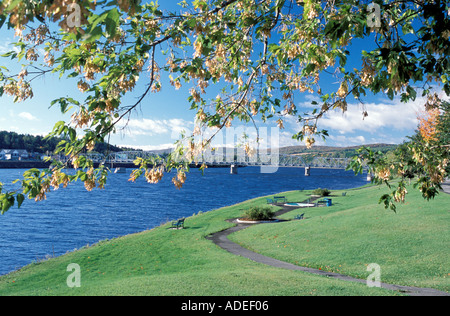 Wanderweg am Ufer des St. John River bei Perth Andover New Brunswick, Kanada Stockfoto