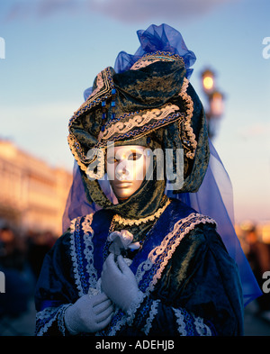 Italien Karneval in Venedig. Frau in Maske und Kostüm. Stockfoto