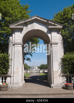 Bogen Sie, HILLSBOROUGH MEMORIAL GARDEN Port Sunlight Merseyside England UK Stockfoto