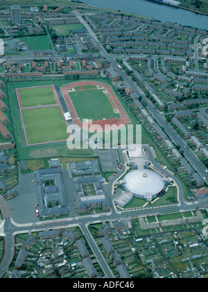 Luftaufnahme von ein Sportstadion; Lightfoot Stadion und Sporthalle, St Anthony's, Walker Bezirk von Newcastle upon Tyne, UK. Stockfoto